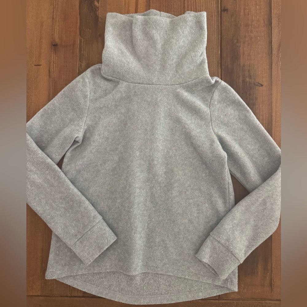 Old Navy Performance Fleece Pullover size L (10-12years)